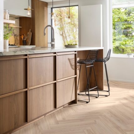 Кварцвиниловый ламинат Moduleo Layred Herringbone Blackjack Oak 22210 – дополнительное изображение продукта