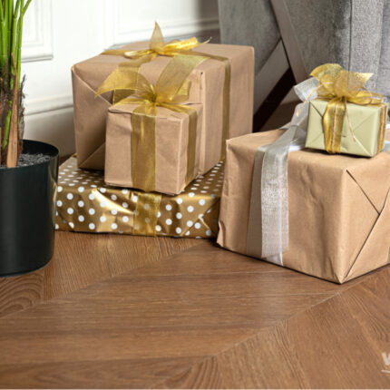 Кварцвиниловая плитка Vinilam Parquet Chevron Glue Шеврон Плезир I1651102 – дополнительное изображение продукта